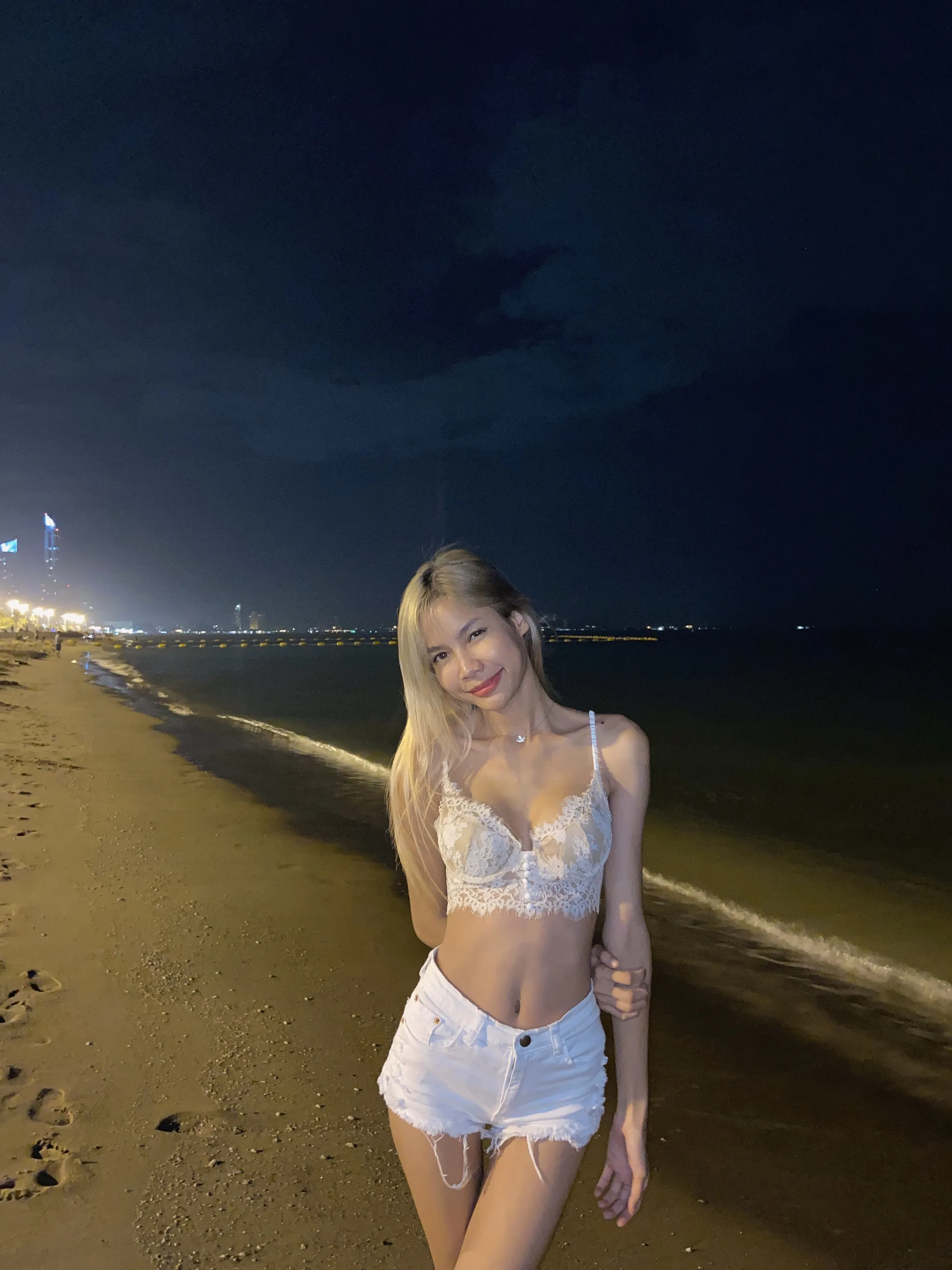 เกรซ#166 ผู้หญิง 23 ปี กรุงเทพมหานคร